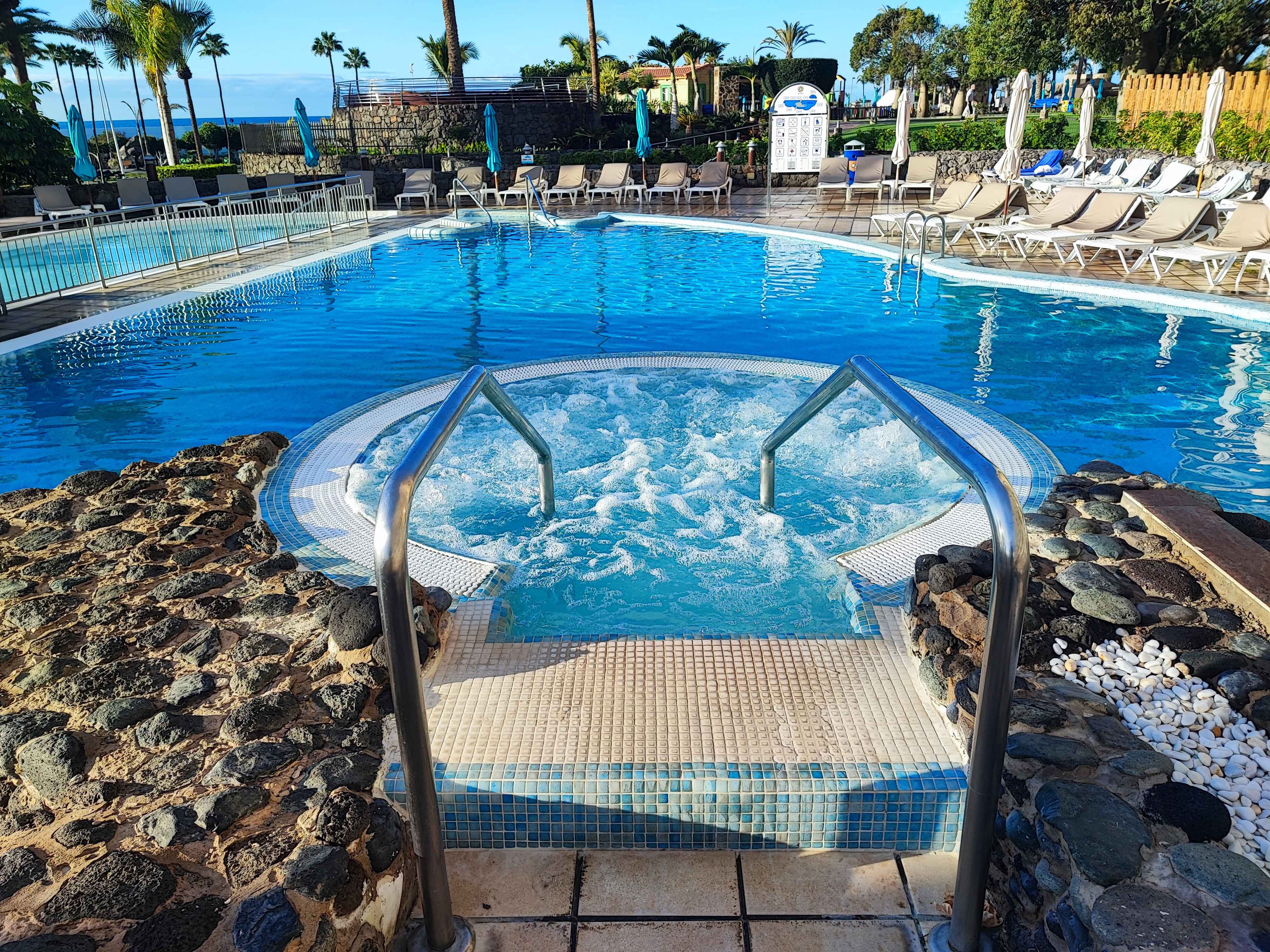 Außenwhirlpool im Anfi del Mar Resorts