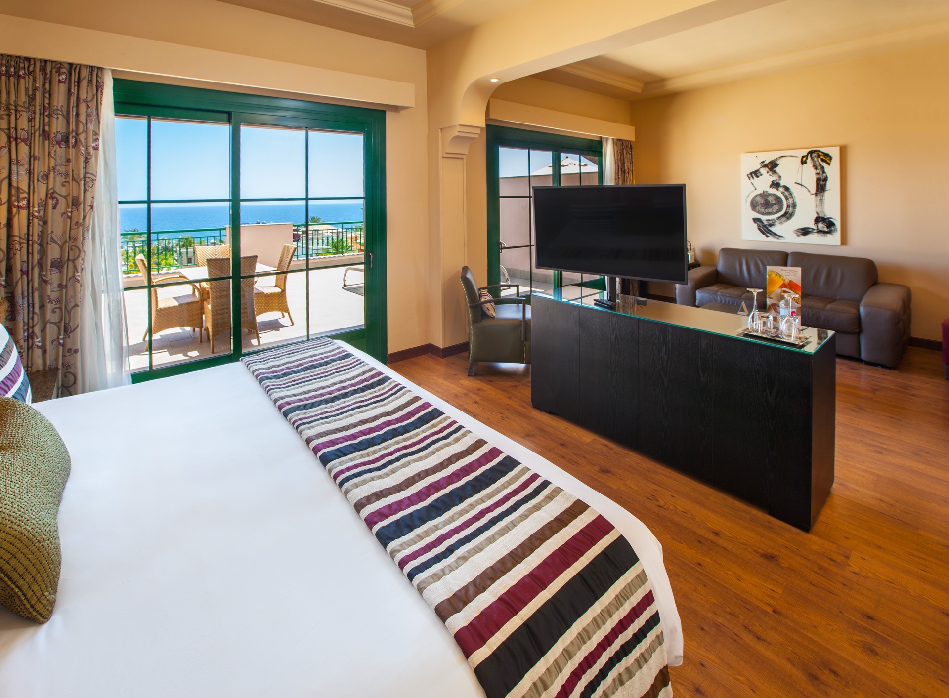 imágenes y fotos habitación doble deluxe hotel lopesan villa del conde