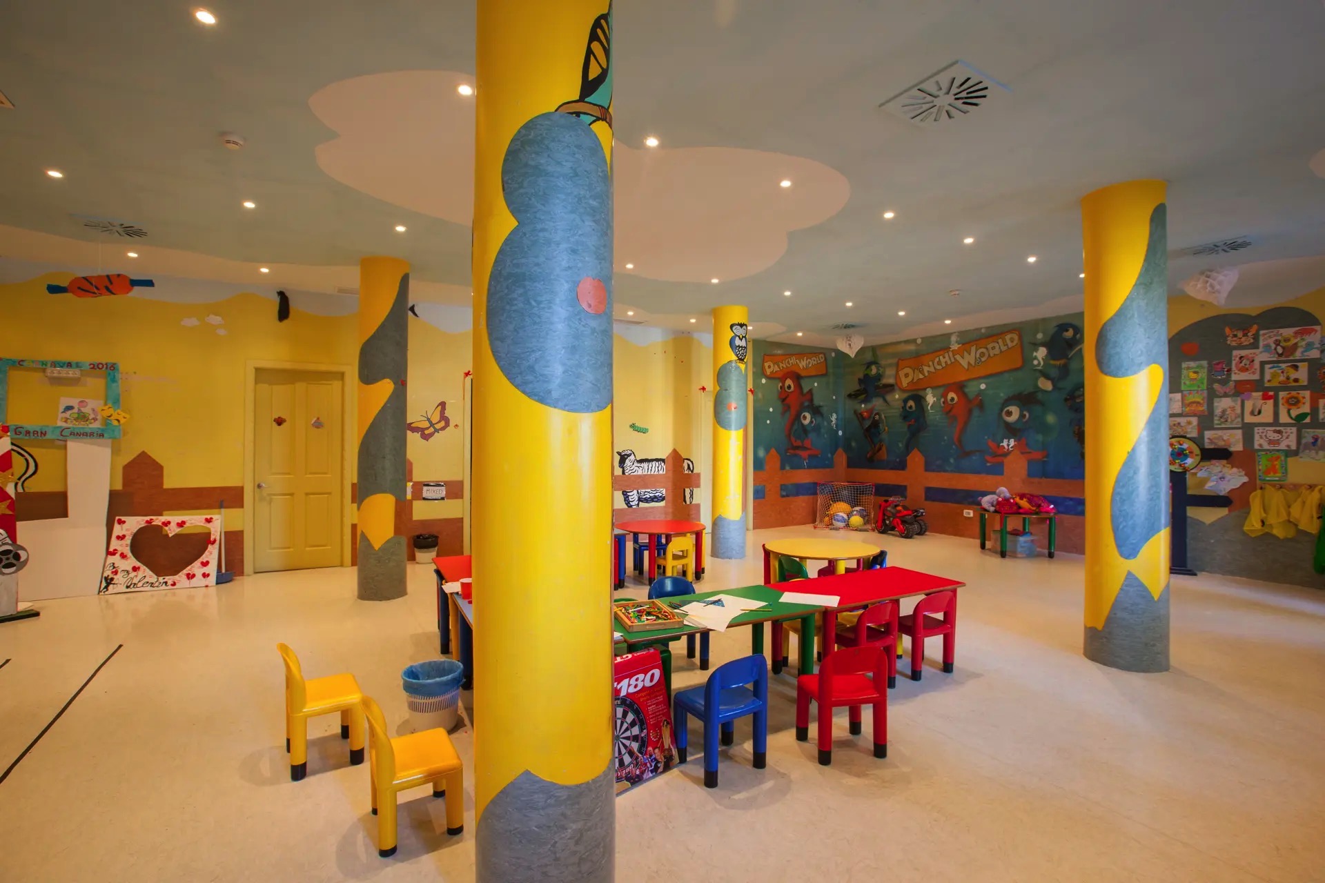 imágenes y fotos zona infantil hotel lopesan villa del conde