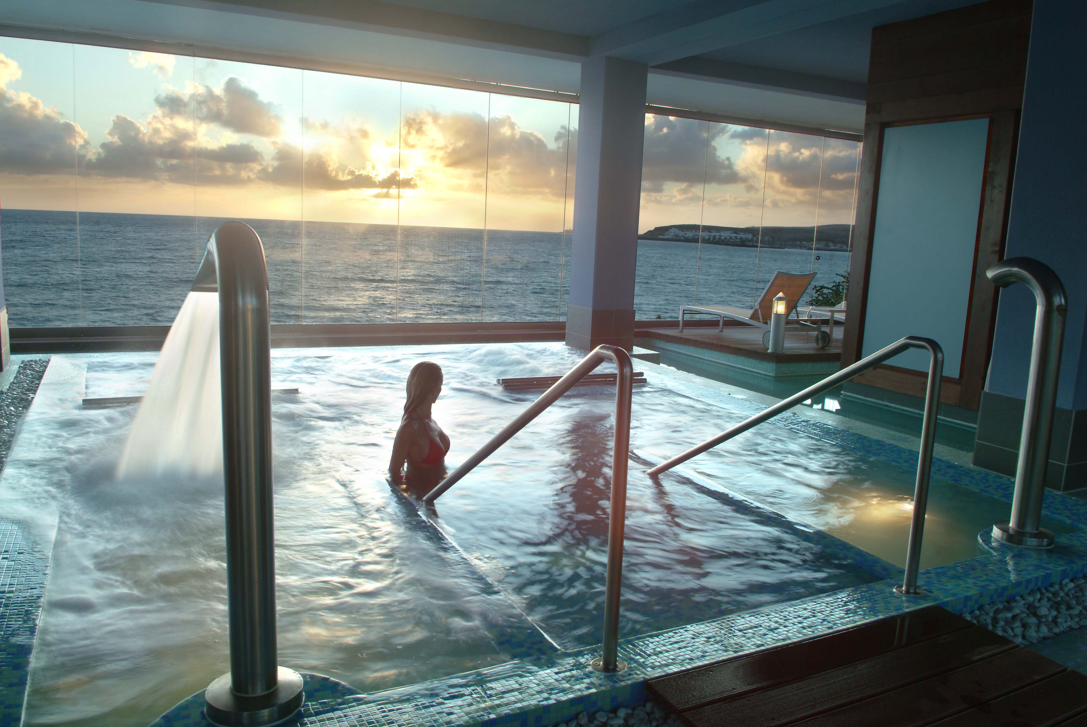 fotos zona hidromasajes hotel lopesan villa del conde