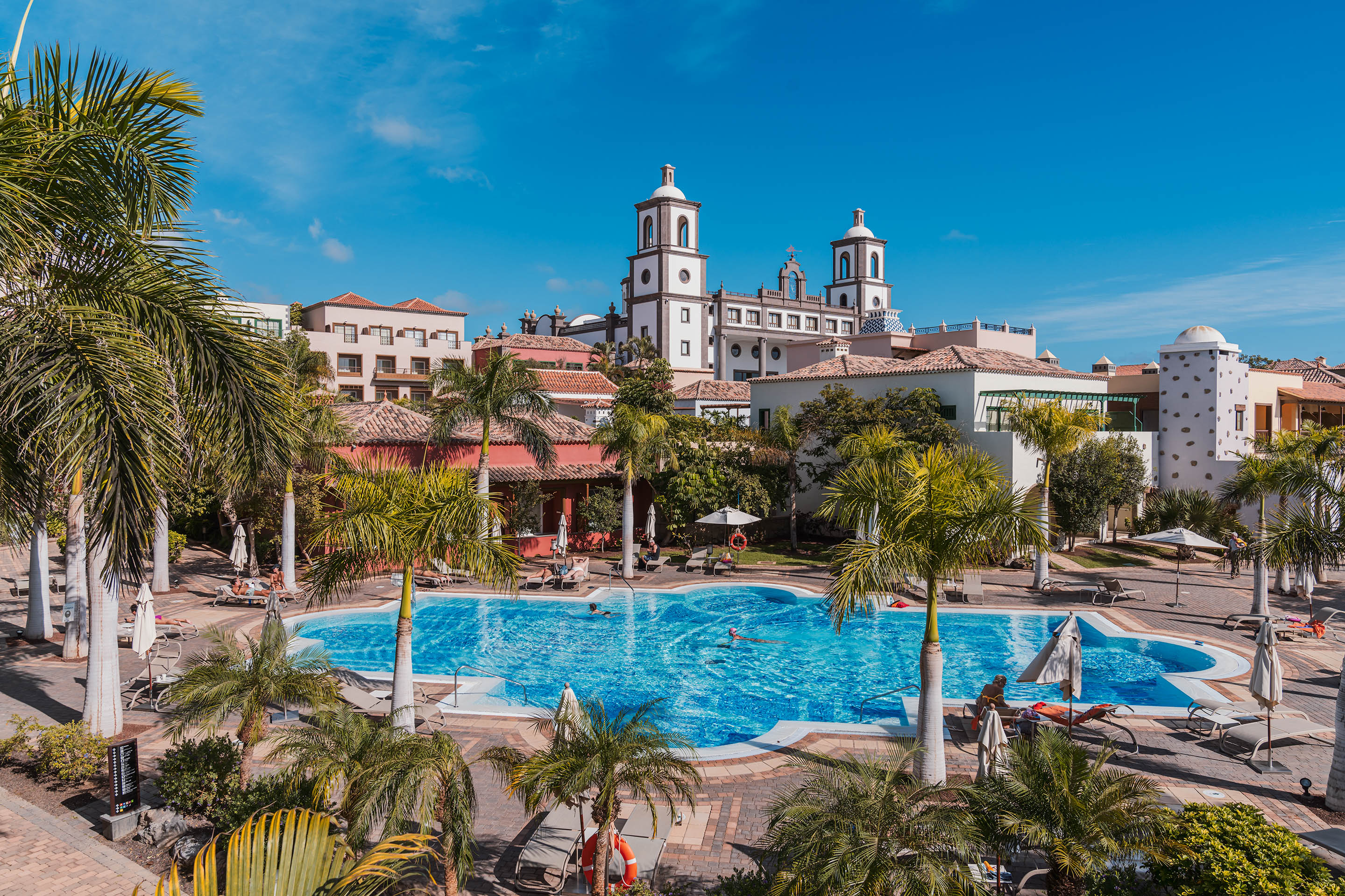 image gallery pool area hotel lopesan villa del conde
