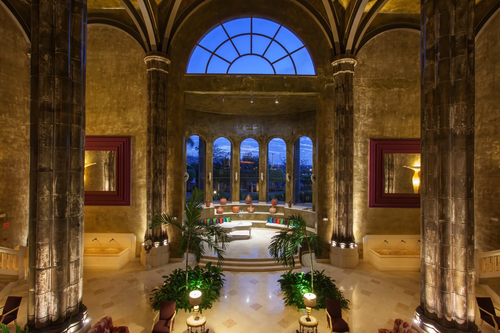 galeria de imágenes entrada hotel lopesan villa del conde