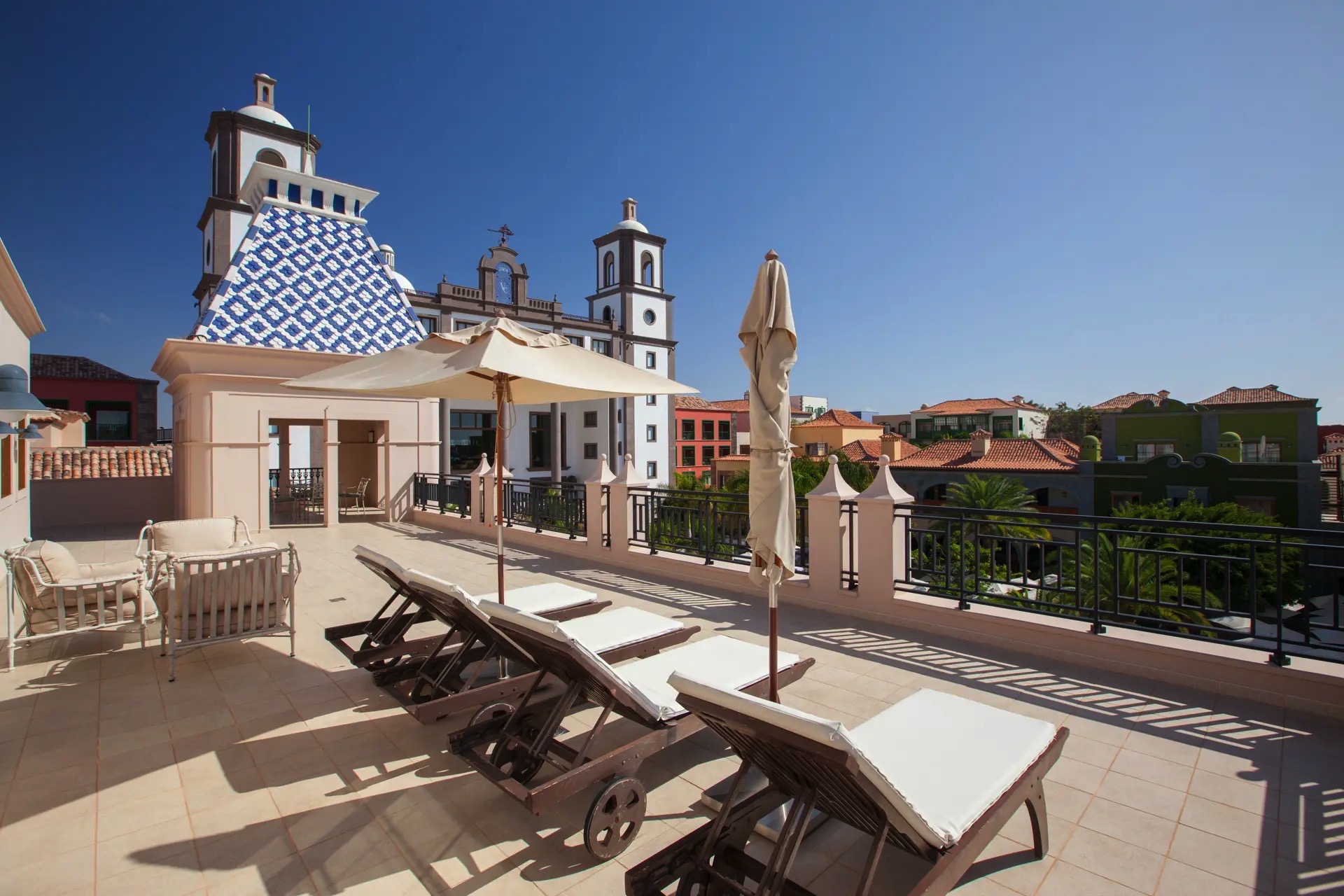 galeria de imágenes habitación royal suite hotel lopesan villa del conde