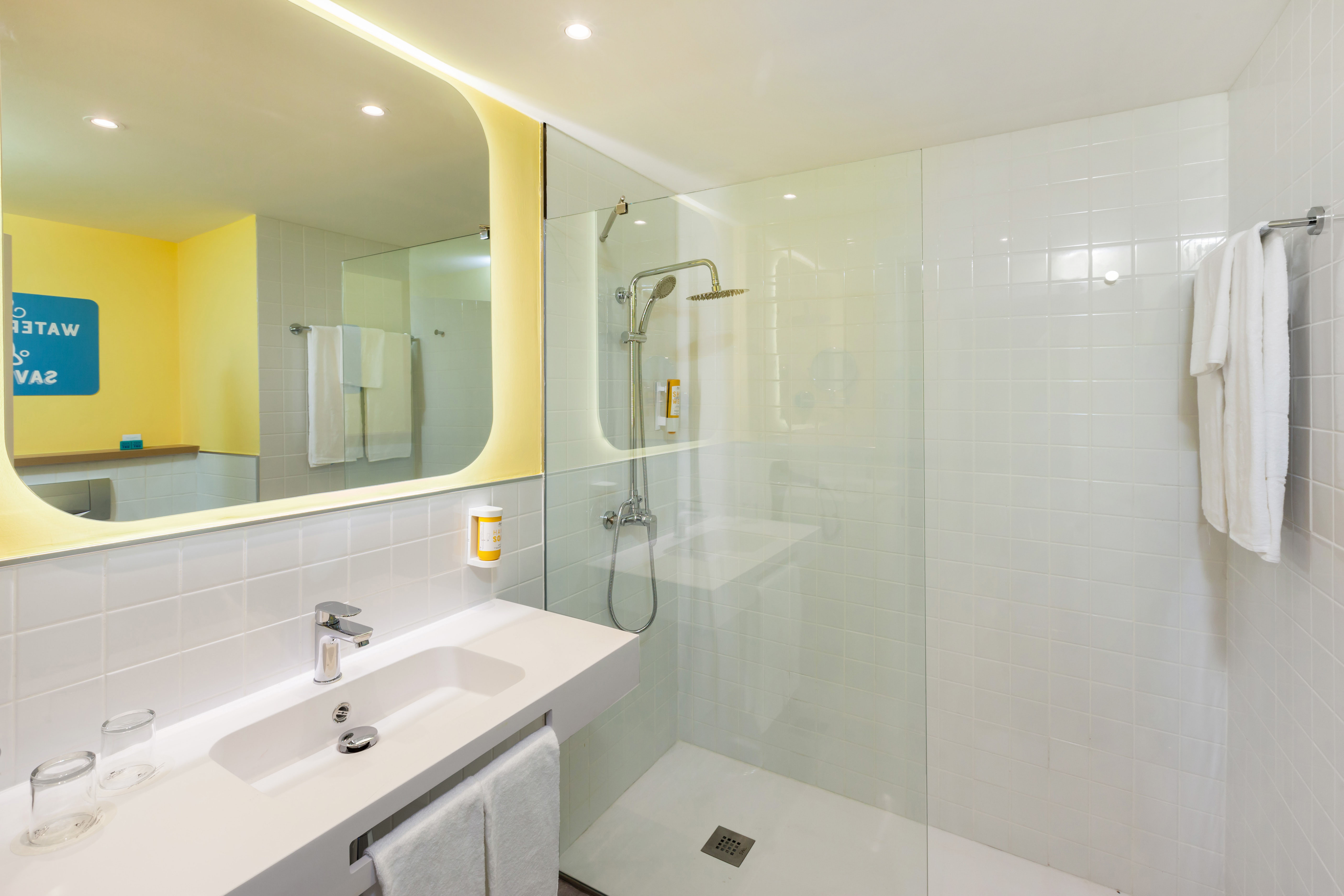 photos bathroom rooms abora interclub atlantic double standard