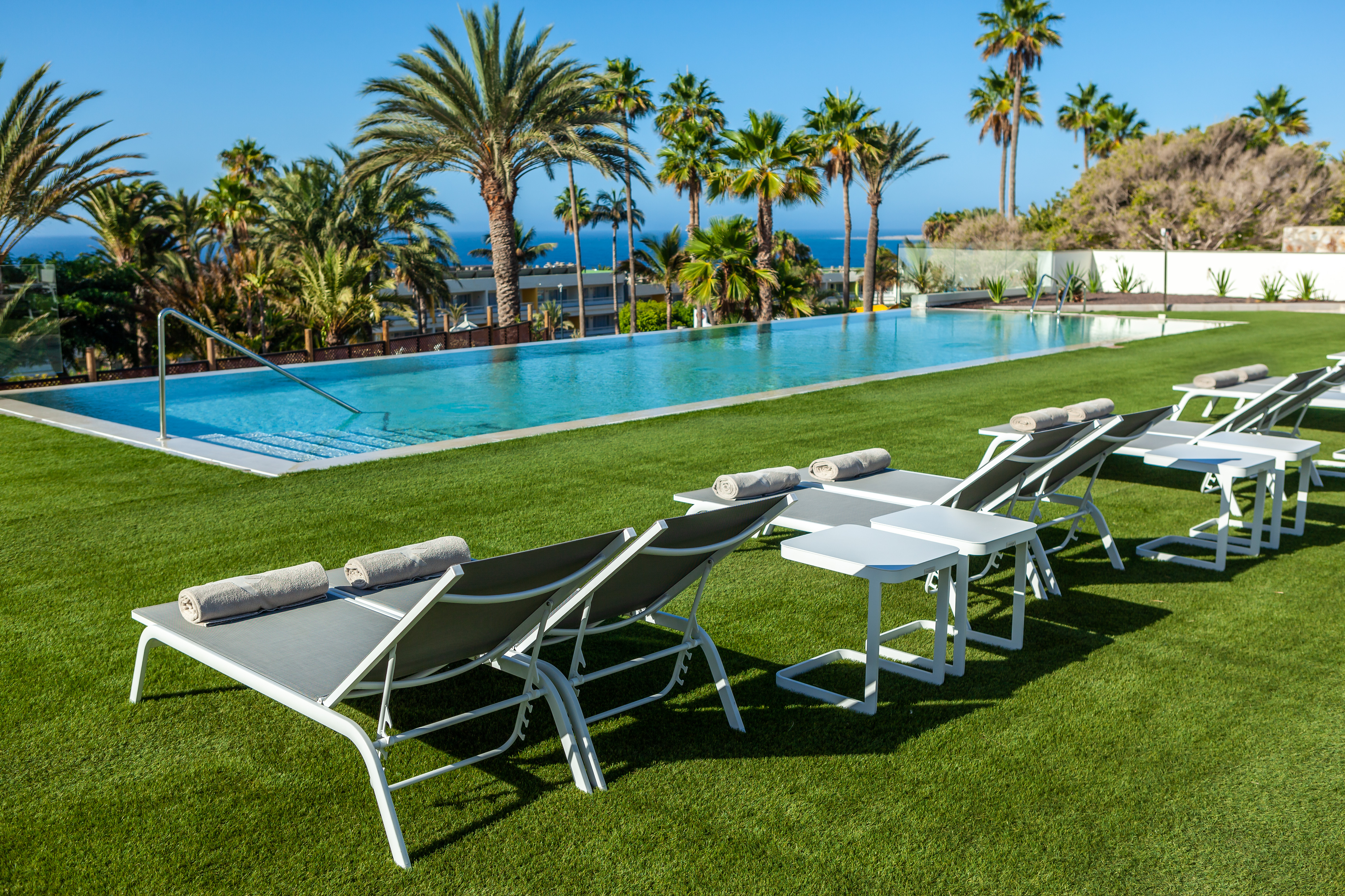 fotos infinity-pool hotel abora interclub atlantic