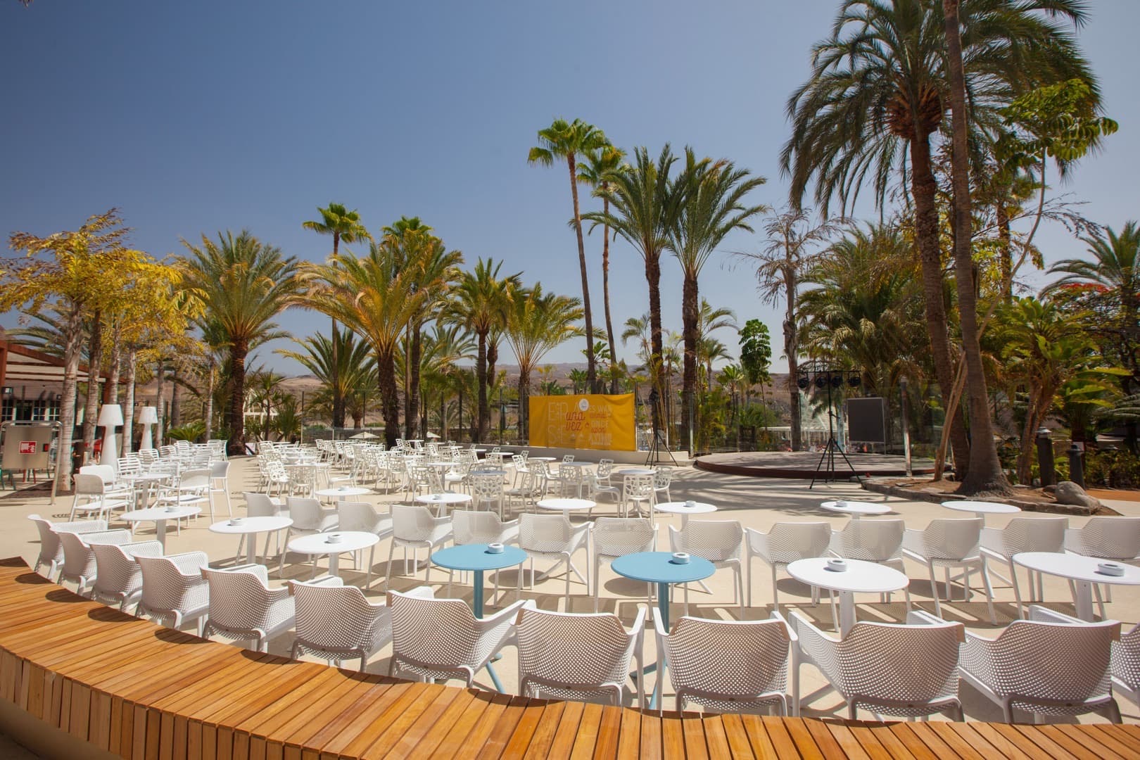 bilder und fotos abora continental by lopesan hotels showbereich