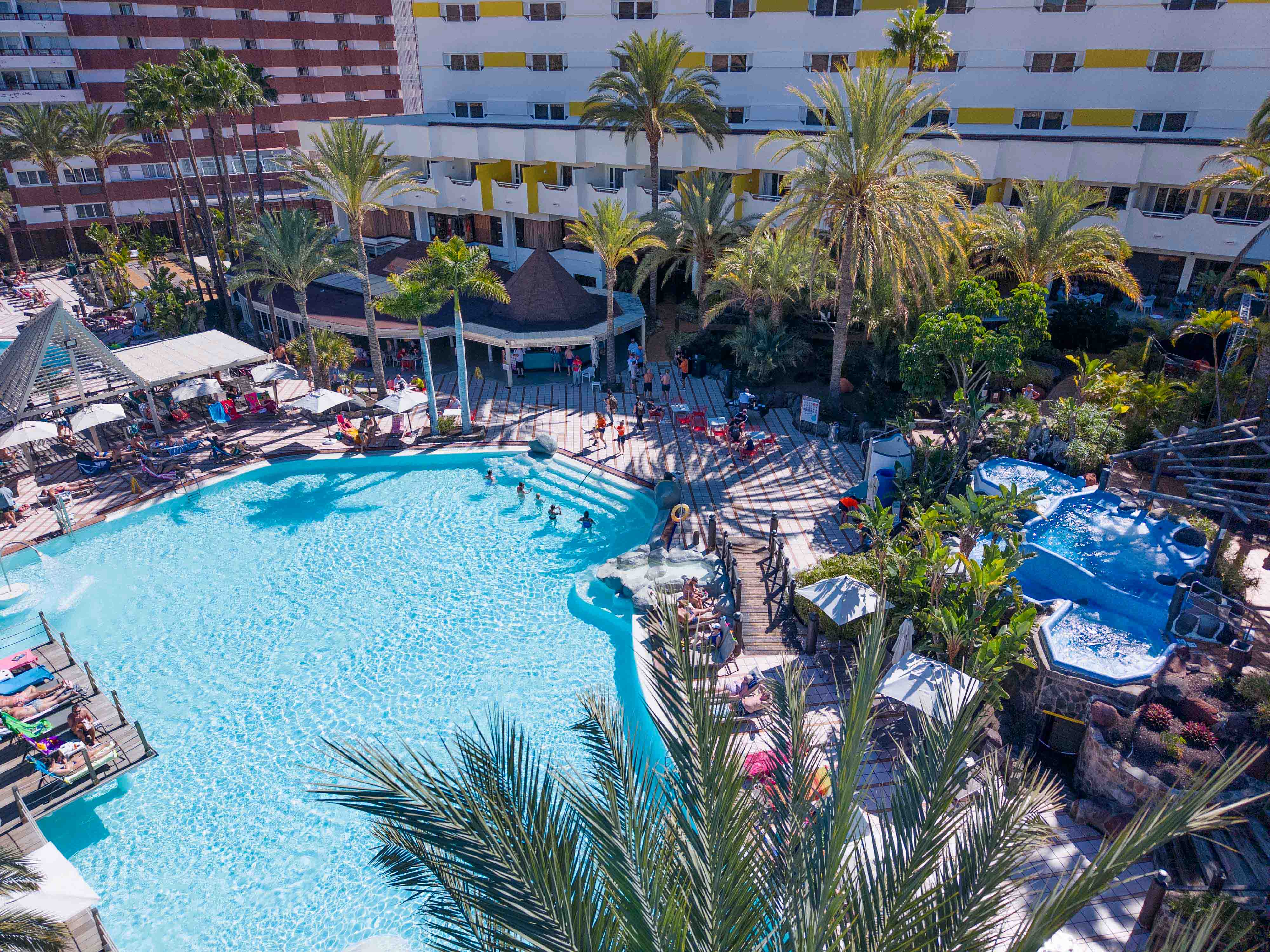 fun-pool abora continental by lopesan hotels