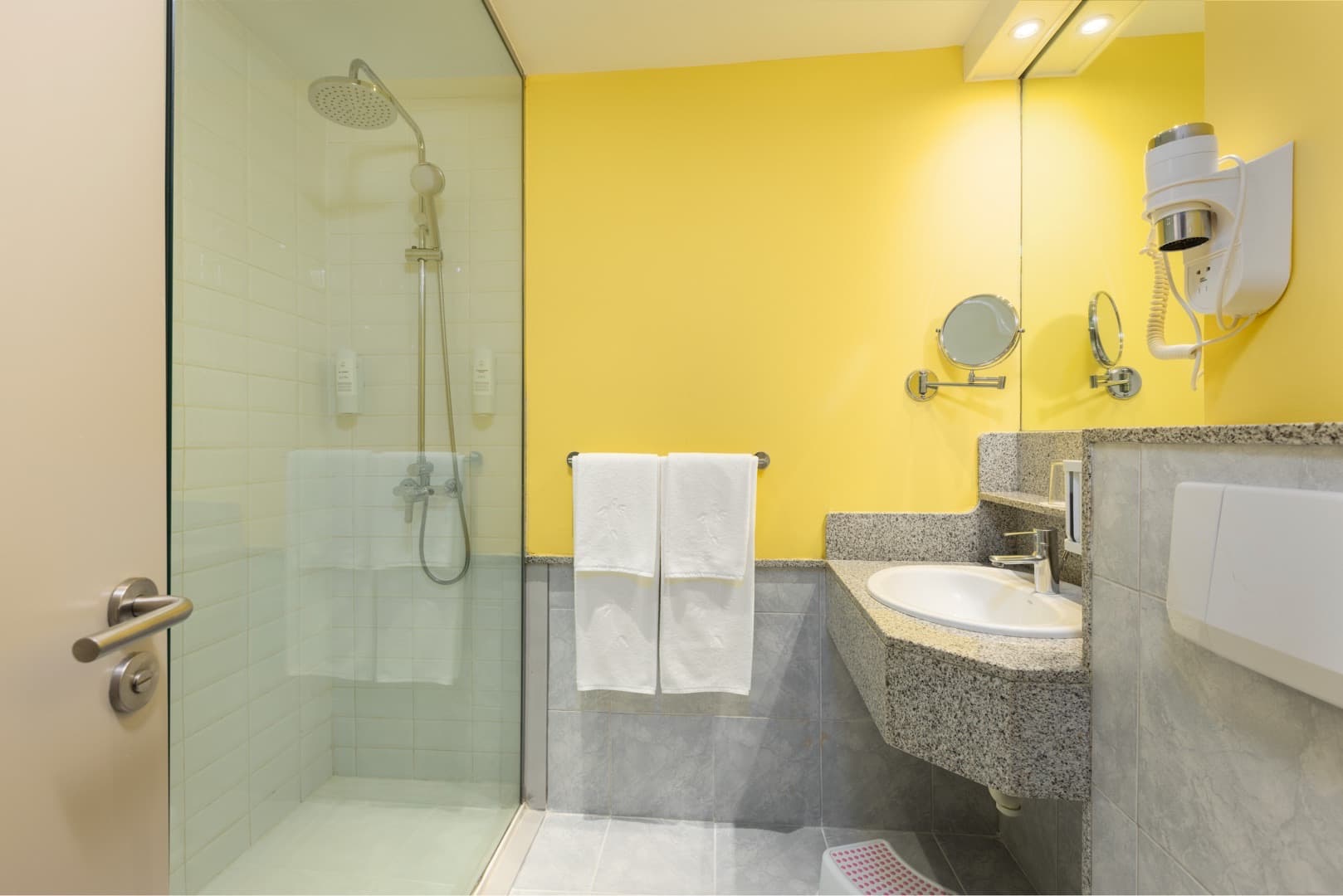 photos bathroom rooms abora continental double family