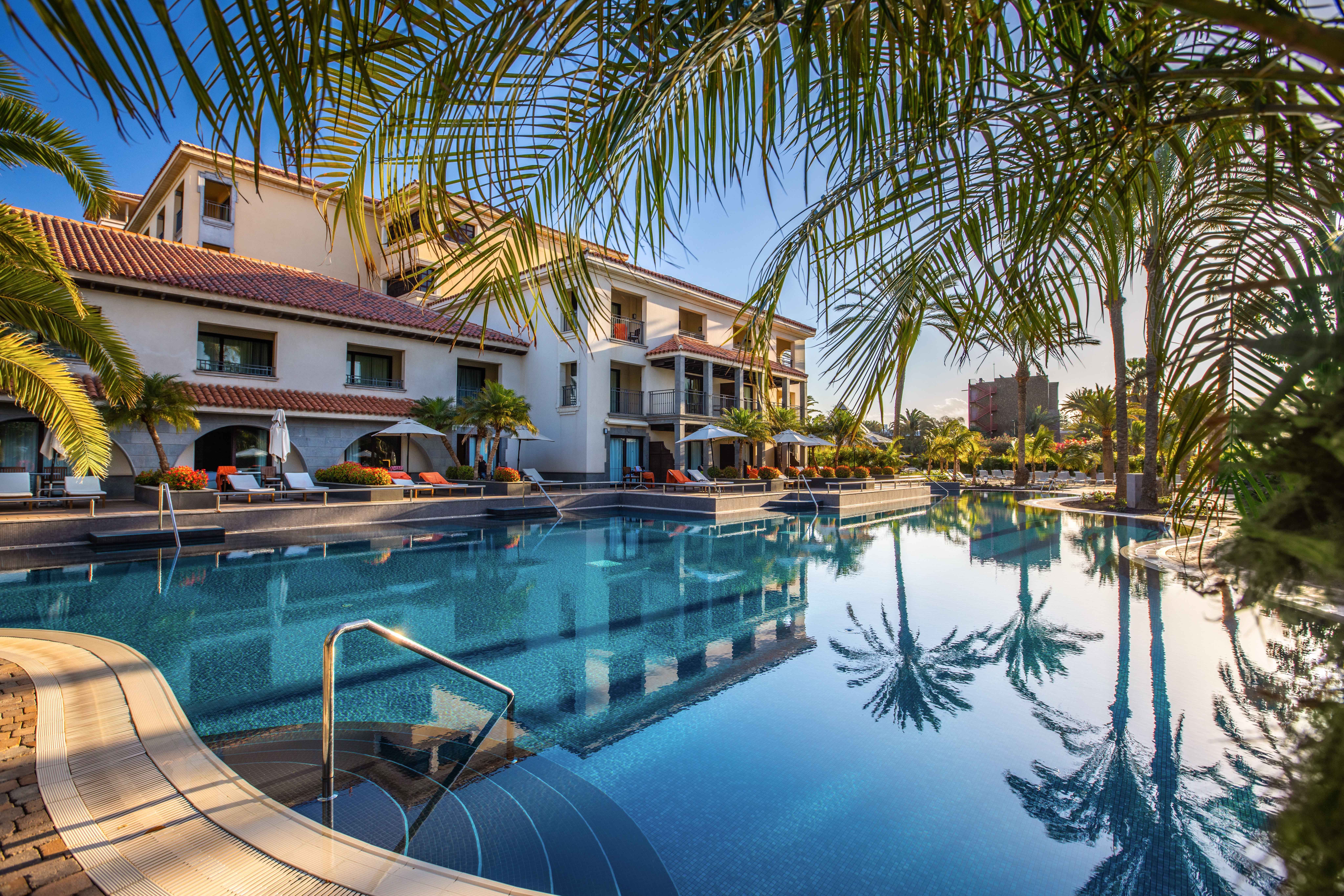 Unique by Lopesan Hotels